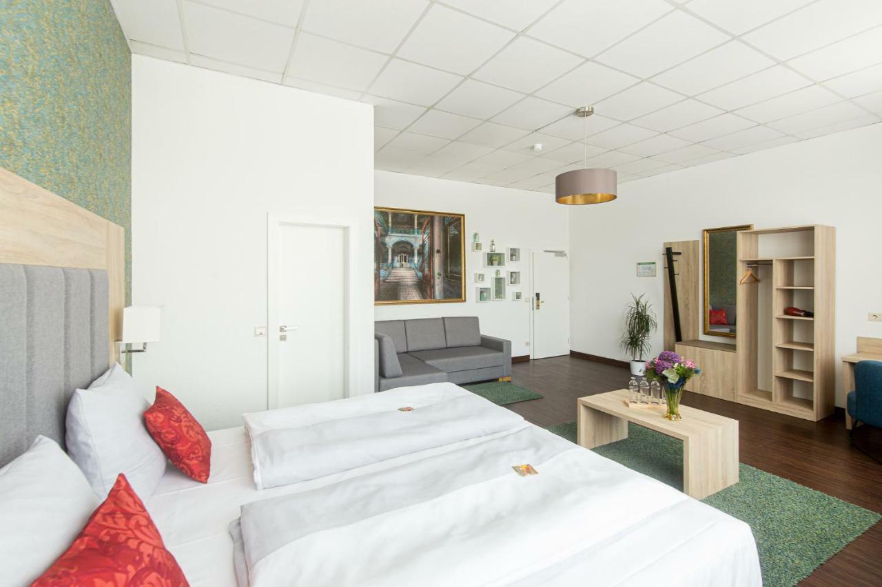 Pallas Hotel Darmstadt Exteriör bild